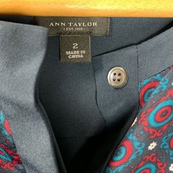 Ann Taylor Blue Geometric Print Shift Dress Size 2 Long Sleeve Work Office - Picture 9 of 10